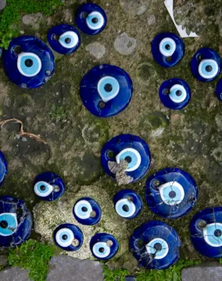 Love Spell Caster in USA - The Eye symbol: blue evil eye charms